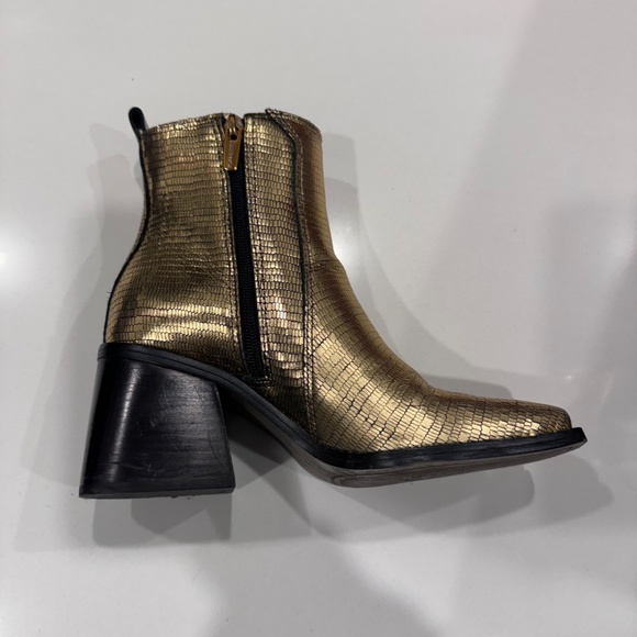 Vince Camuto Sojetta Square Toe Bootie Bronze Lizard 6.5 - Picture 9 of 13